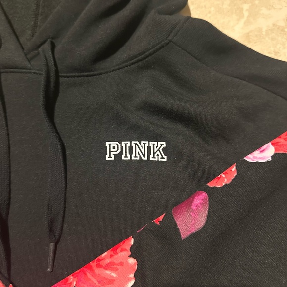 Like new PINK hoodie - Picture 5 of 6
